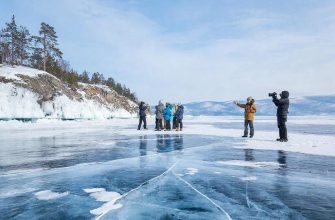 Байкальская Зима: Ледяное Царство, Оживающее в Памяти
