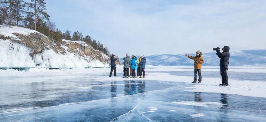 Байкальская Зима: Ледяное Царство, Оживающее в Памяти